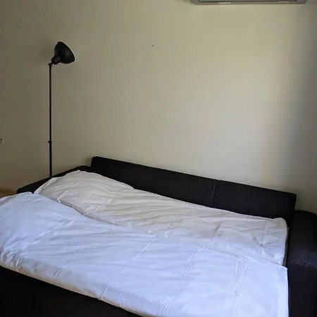 One Bedroom Getaway Near With A/c * Пярну