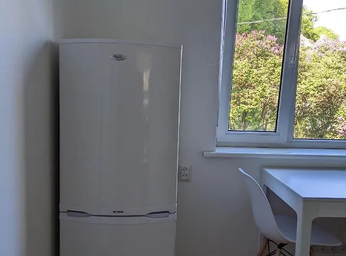 One Bedroom Getaway Near With A/c *